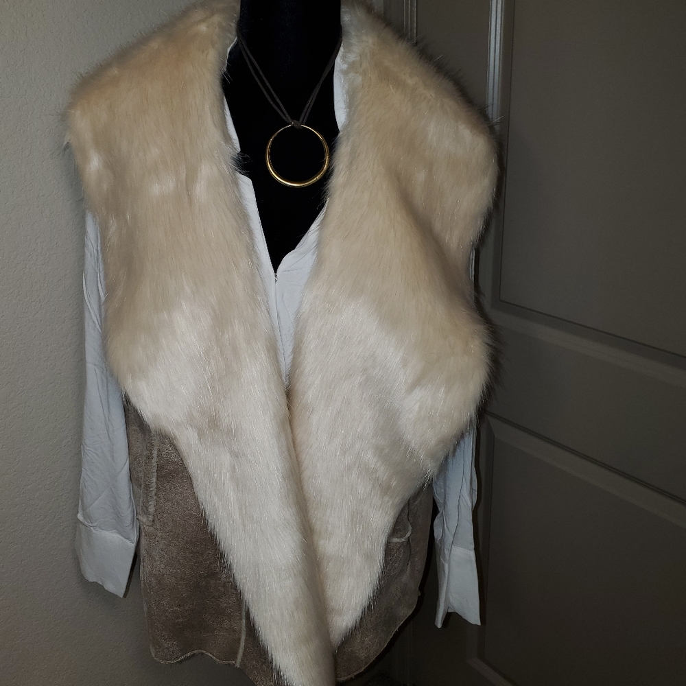 Buffalo David Bitton Faux Fur Cream Vest (Worn One Time)